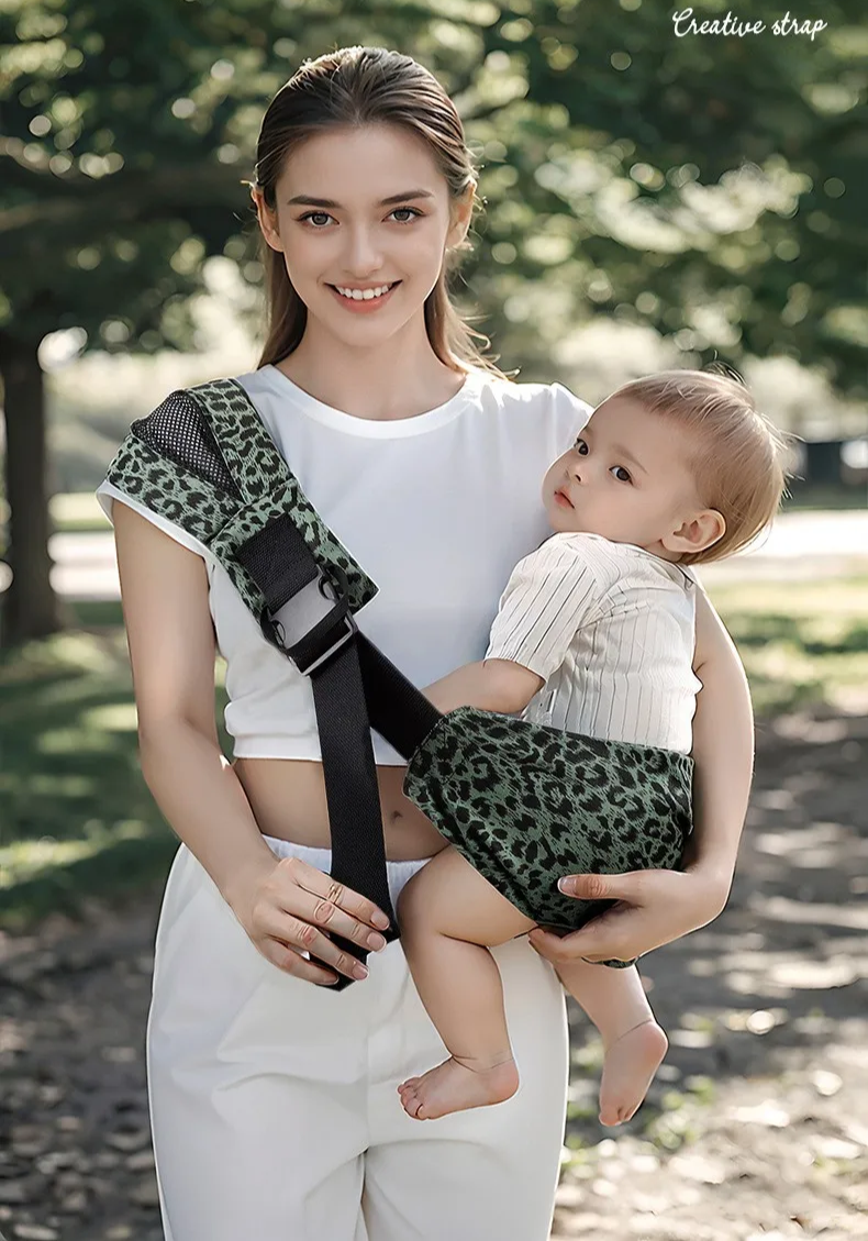 maman bebe auparc porte bebe leopard vert