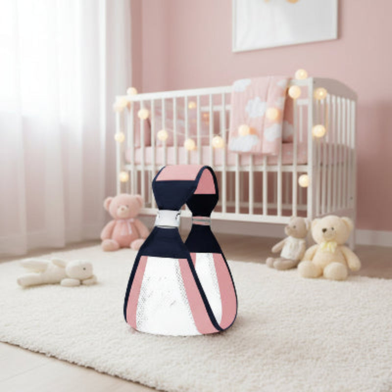 porte bebe liberté posé dans chambre de bébé